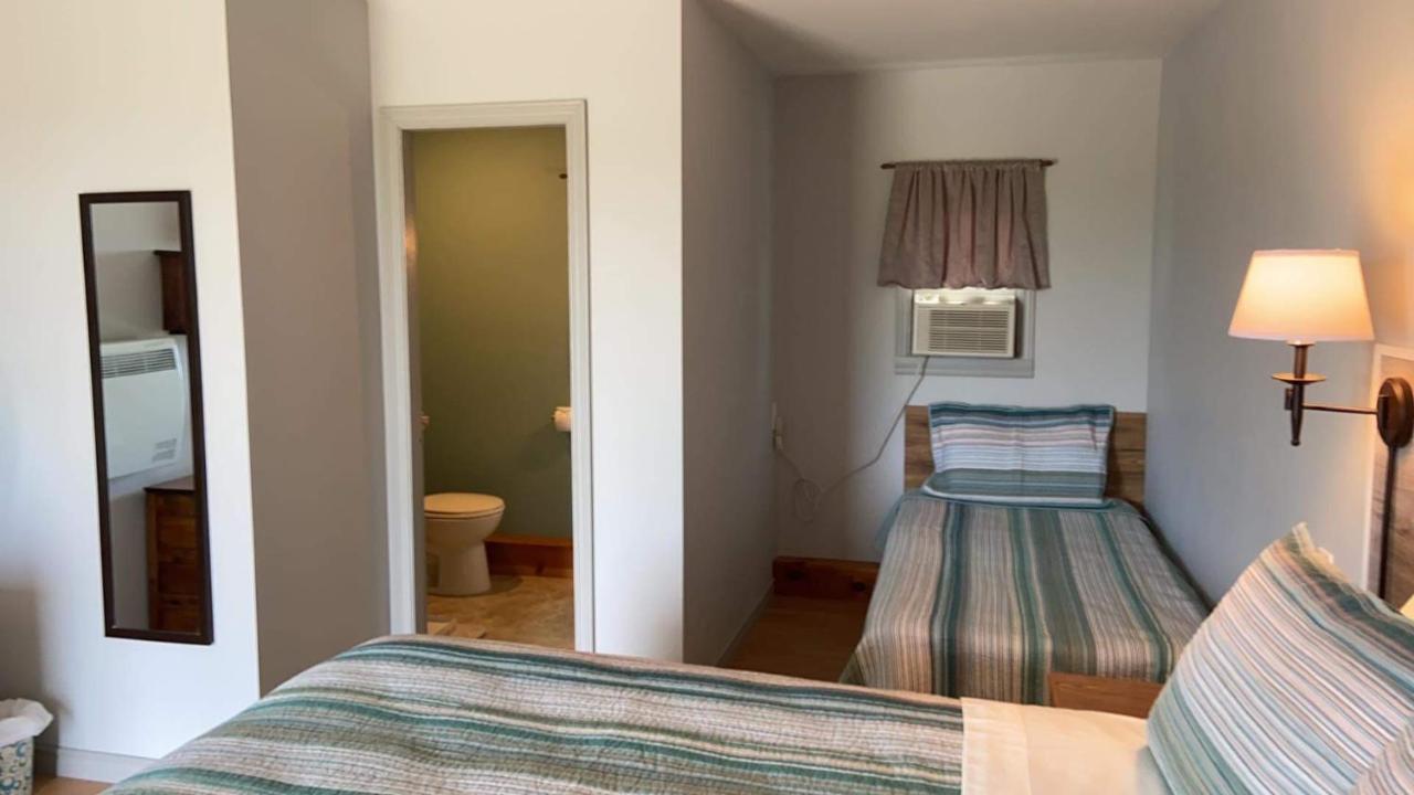 Lakeview Motel Jemseg 外观 照片